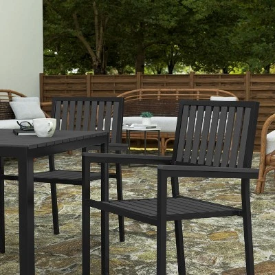 Merrick Lane 5 Piece Indoor/Outdoor Dining Set With Table And Four Chairs With Black Poly Resin Slats - Image 5