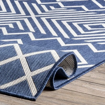 NuLOOM Celine Aztec Indoor/Outdoor Area Rug - Image 3
