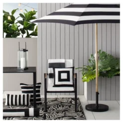 30" X 50" Leaves Outdoor Rug Black - Project 62â„¢