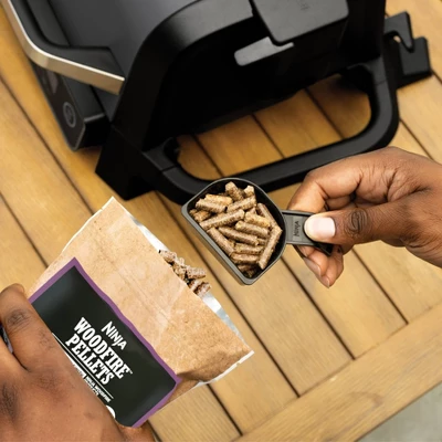 Ninja Woodfire Outdoor Grill & Smoker, 7-in-1 Master Grill, BBQ Smoker And Air Fryer With Woodfire Technology - OG701 - Image 6