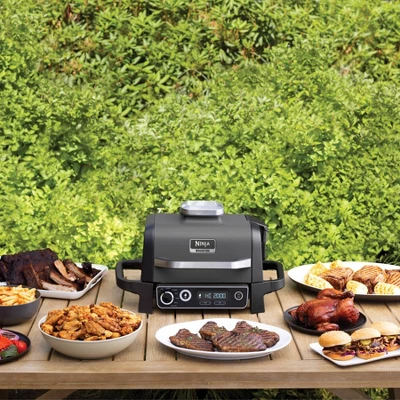 Ninja Woodfire Outdoor Grill & Smoker, 7-in-1 Master Grill, BBQ Smoker And Air Fryer With Woodfire Technology - OG701 - Image 3