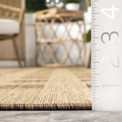 NuLOOM Sandee Casual Plaid Indoor/Outdoor Area Rug - Image 2